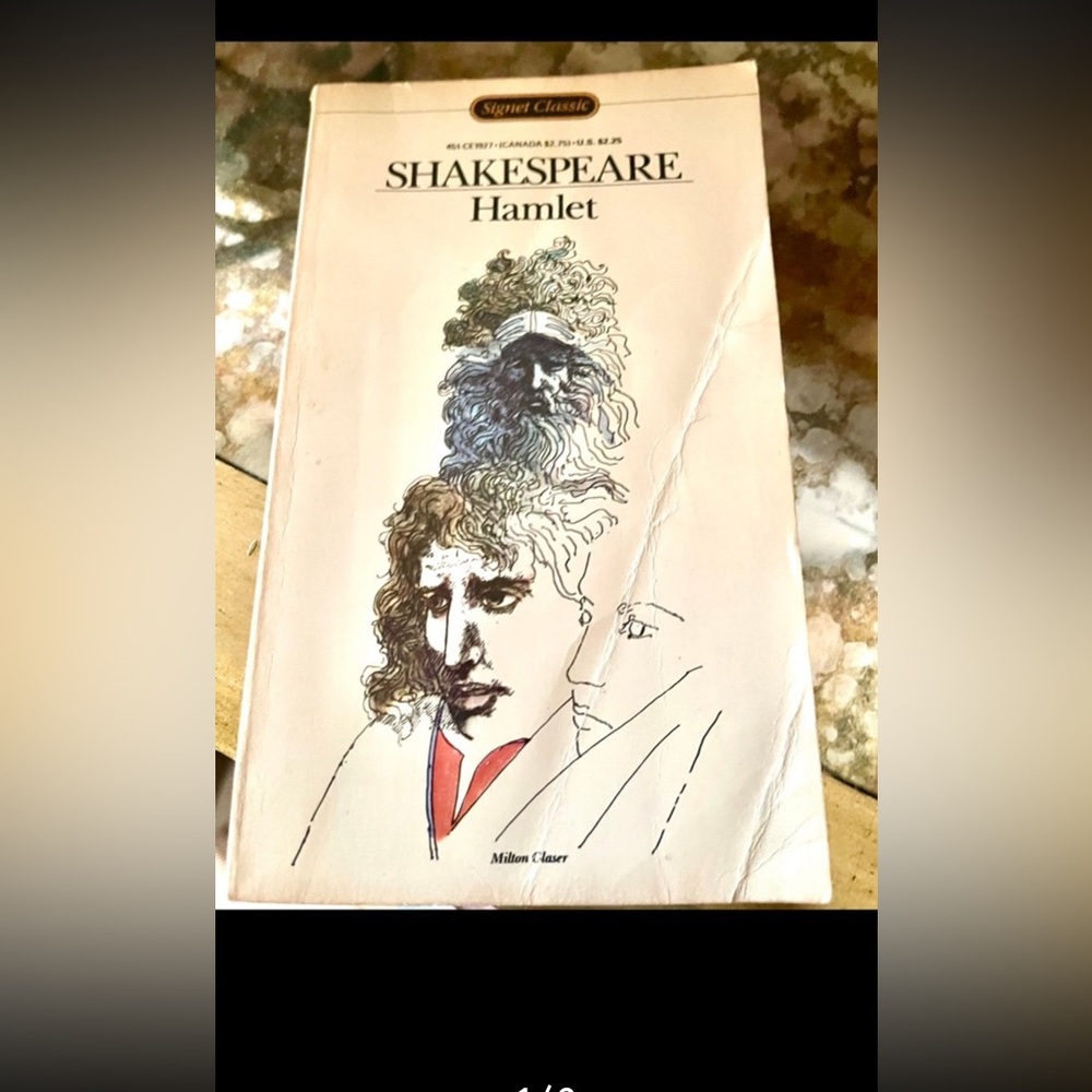 Shakespeare's Hamlet Book